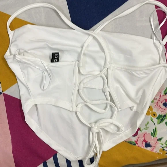 H&M white crop top - Picture 3 of 3